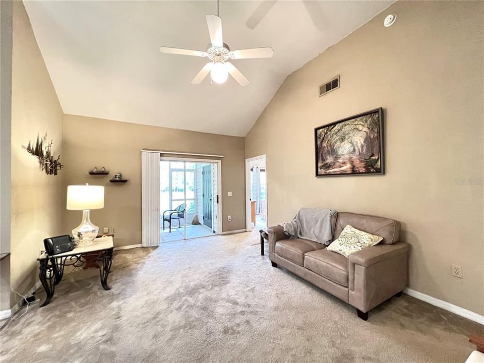 Active With Contract: $249,900 (3 beds, 2 baths, 1650 Square Feet)