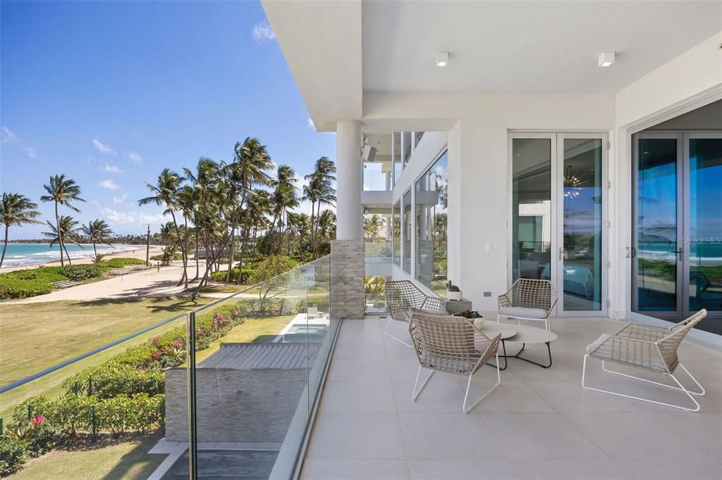 For Sale: $6,900,000 (4 beds, 4 baths, 4932 Square Feet)