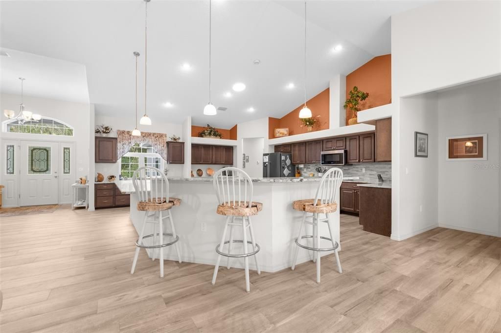 Recently Sold: $950,000 (4 beds, 2 baths, 3045 Square Feet)