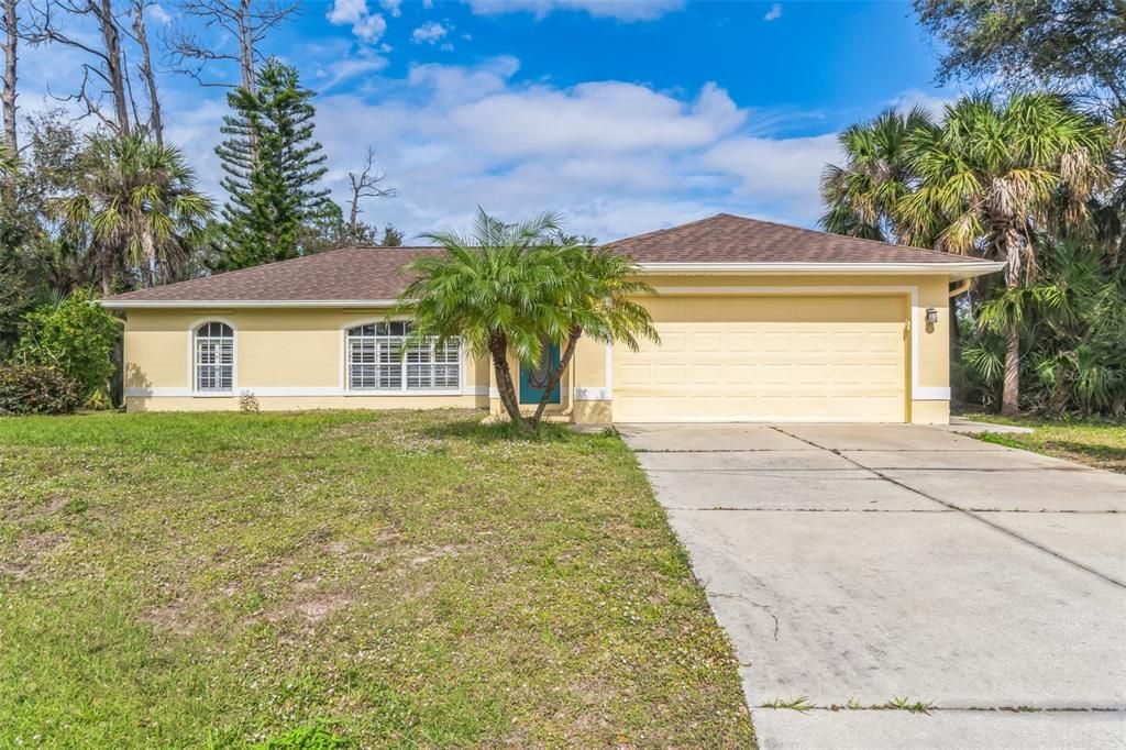 Recently Sold: $339,990 (2 beds, 2 baths, 1438 Square Feet)