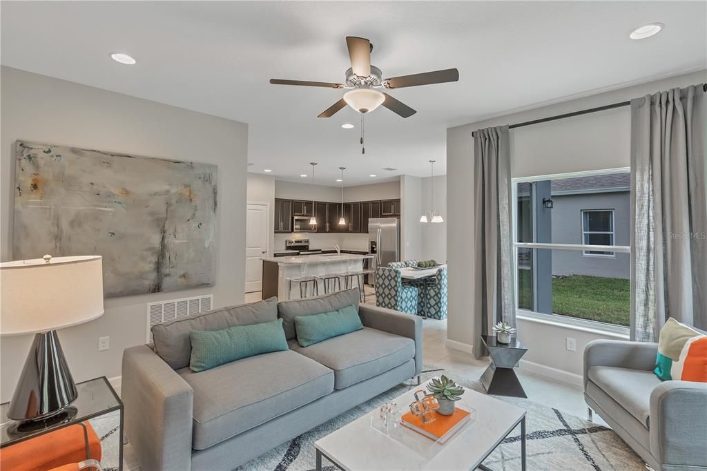 Active With Contract: $437,087 (4 beds, 2 baths, 1598 Square Feet)