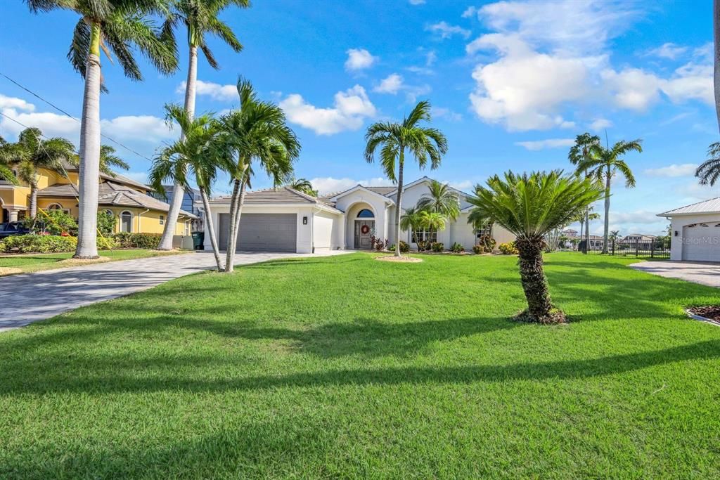 Recently Sold: $949,900 (3 beds, 2 baths, 1855 Square Feet)