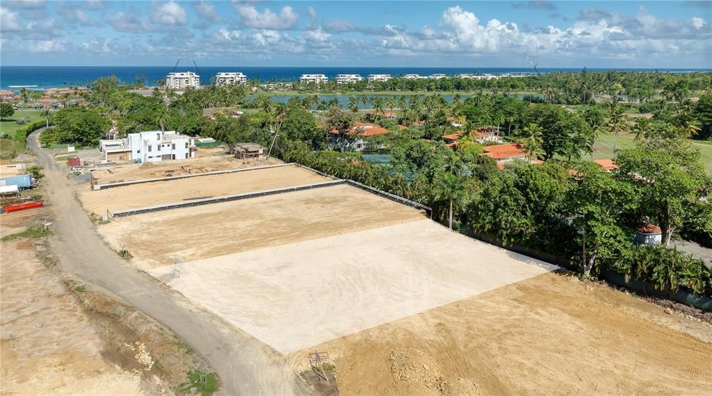 For Sale: $3,200,000 (0.36 acres)