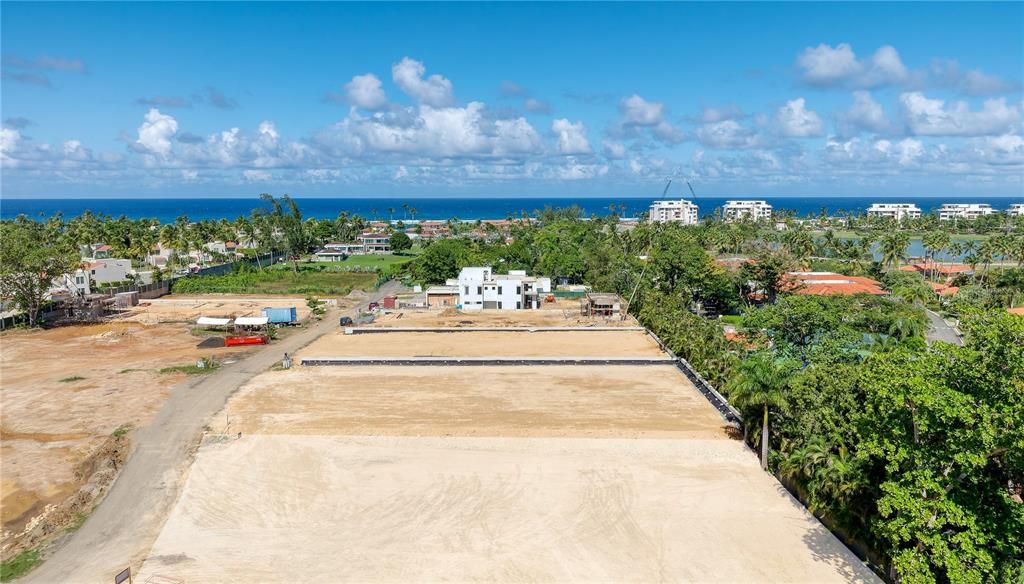 For Sale: $3,200,000 (0.36 acres)