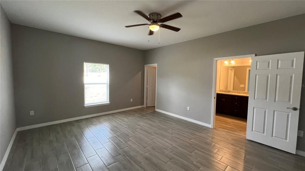 Recently Rented: $1,849 (3 beds, 2 baths, 1475 Square Feet)