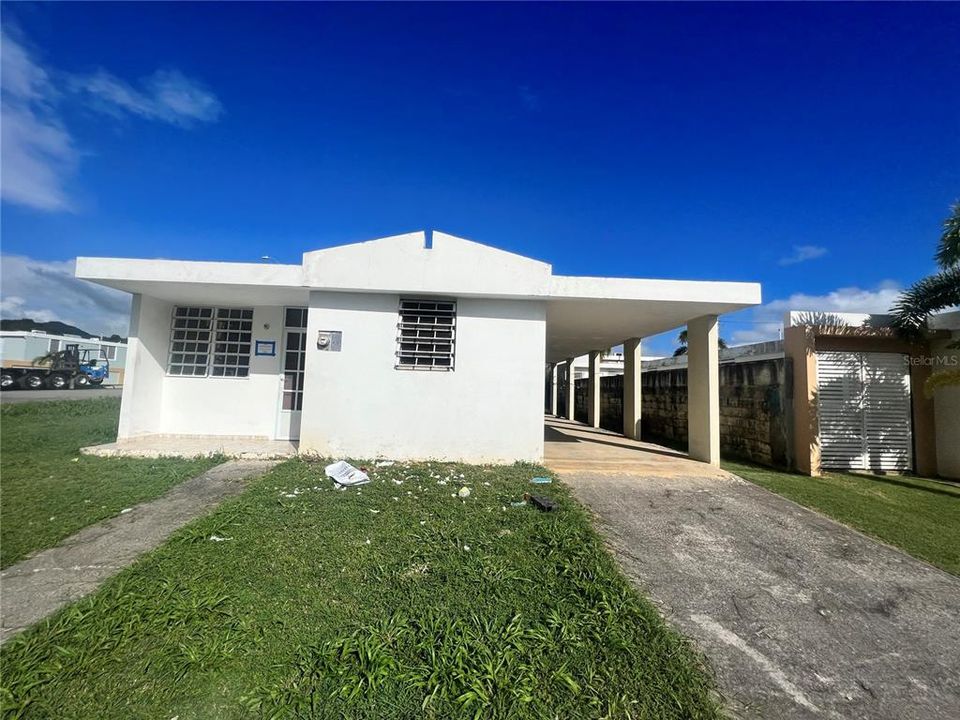 Recently Sold: $83,700 (3 beds, 2 baths, 910 Square Feet)