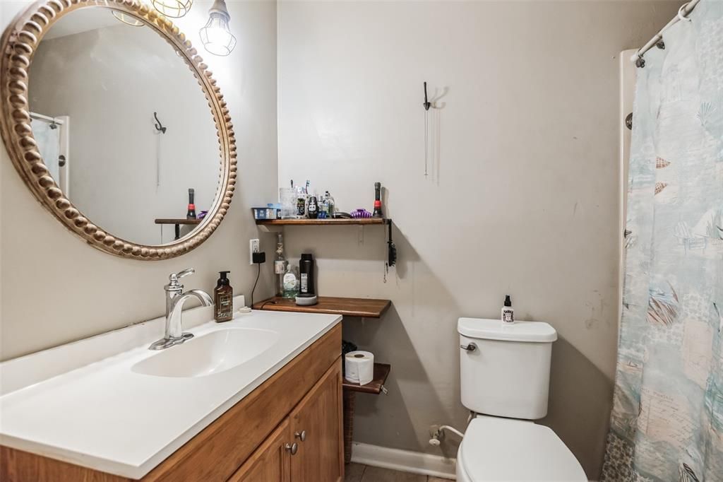 For Sale: $240,000 (4 beds, 2 baths, 1510 Square Feet)