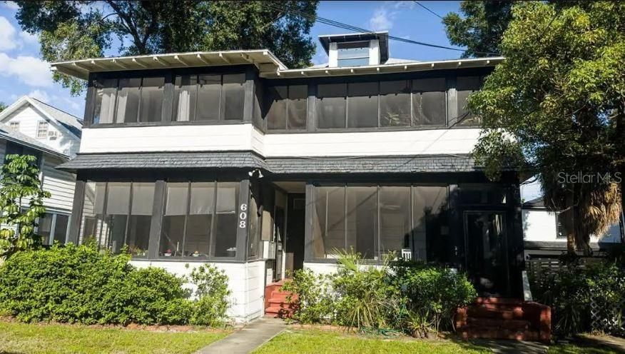 Recently Sold: $1,050,000 (0 beds, 0 baths, 3698 Square Feet)