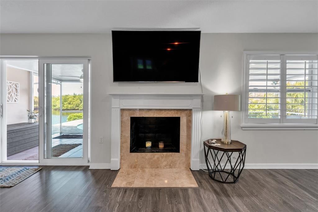 Recently Sold: $1,000,000 (4 beds, 2 baths, 2859 Square Feet)