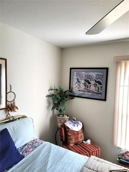 Active With Contract: $359,990 (3 beds, 2 baths, 2152 Square Feet)
