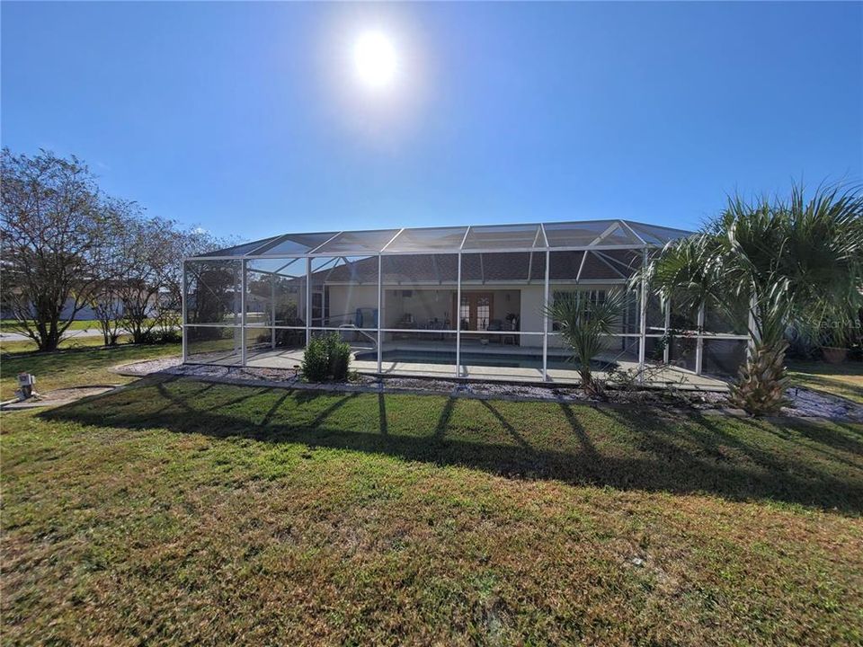 Active With Contract: $359,990 (3 beds, 2 baths, 2152 Square Feet)