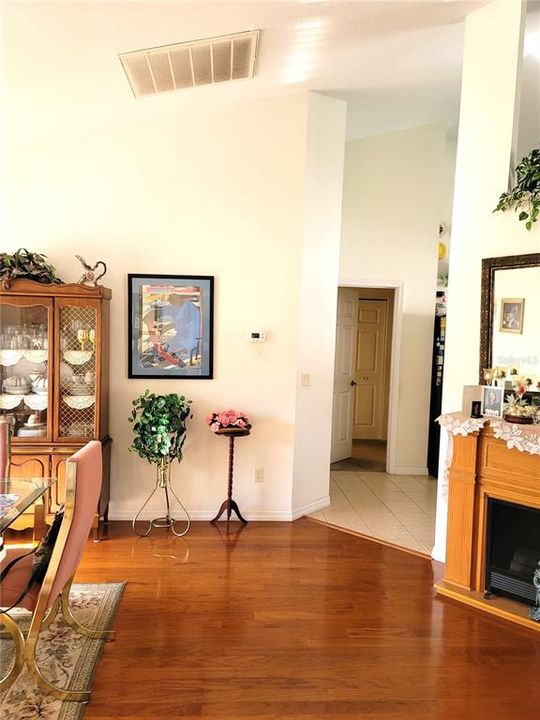 Active With Contract: $359,990 (3 beds, 2 baths, 2152 Square Feet)