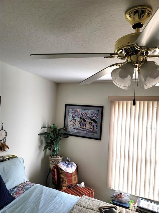 Active With Contract: $359,990 (3 beds, 2 baths, 2152 Square Feet)