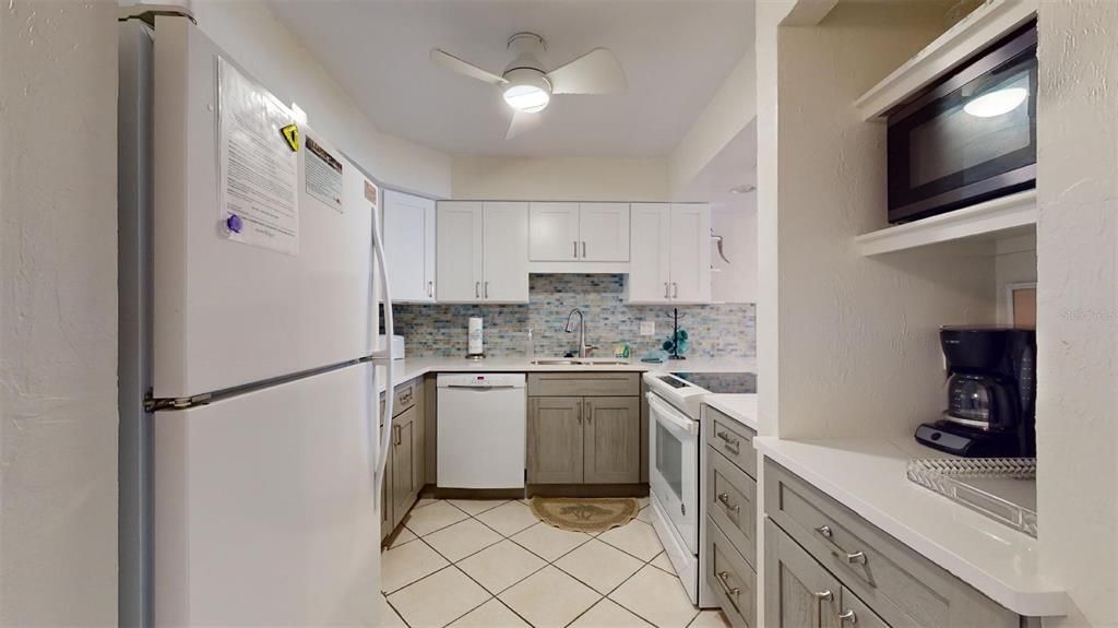 For Rent: $3,950 (2 beds, 2 baths, 1080 Square Feet)
