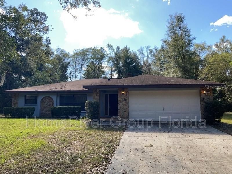 Recently Rented: $2,200 (3 beds, 2 baths, 1884 Square Feet)