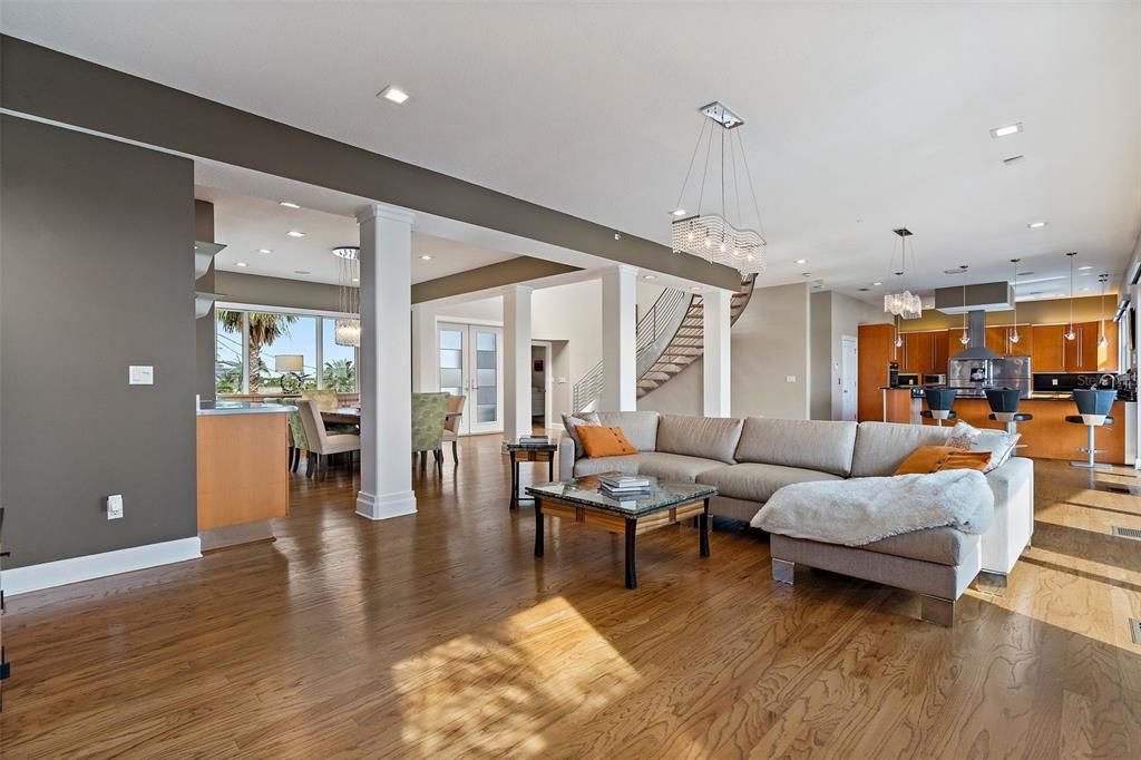 For Sale: $3,850,000 (4 beds, 4 baths, 4273 Square Feet)
