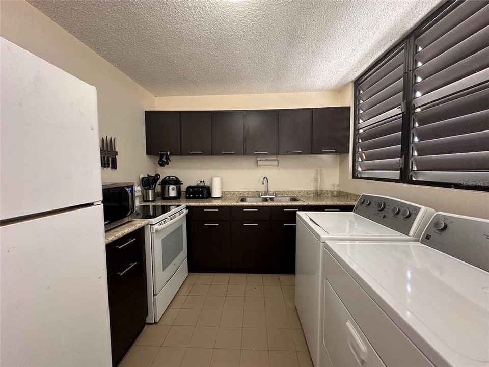 Vendido Recientemente: $219,000 (3 camas, 2 baños, 0 Pies cuadrados)