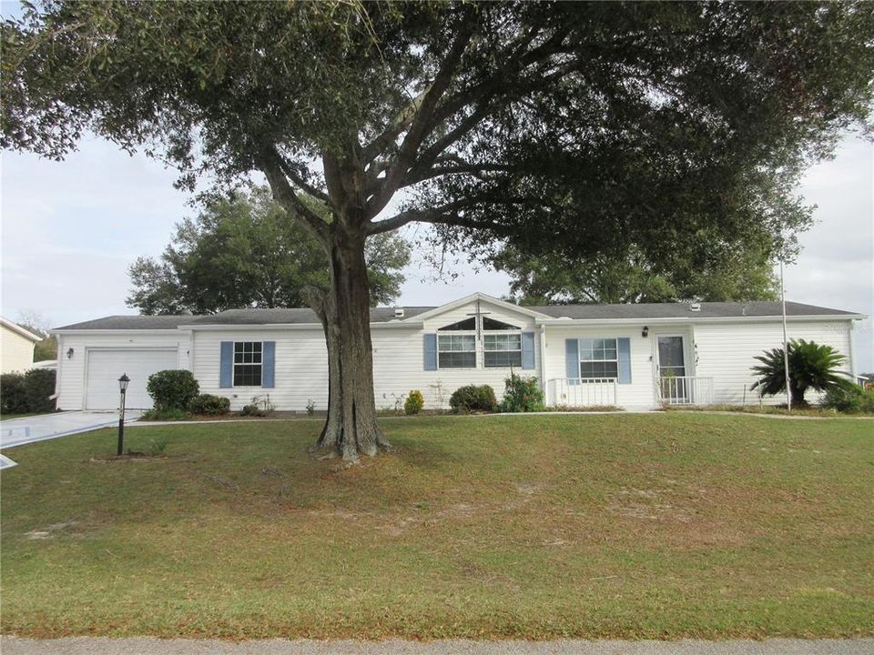 Recently Sold: $194,900 (3 beds, 2 baths, 1714 Square Feet)