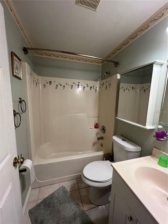 For Sale: $265,000 (2 beds, 2 baths, 1008 Square Feet)