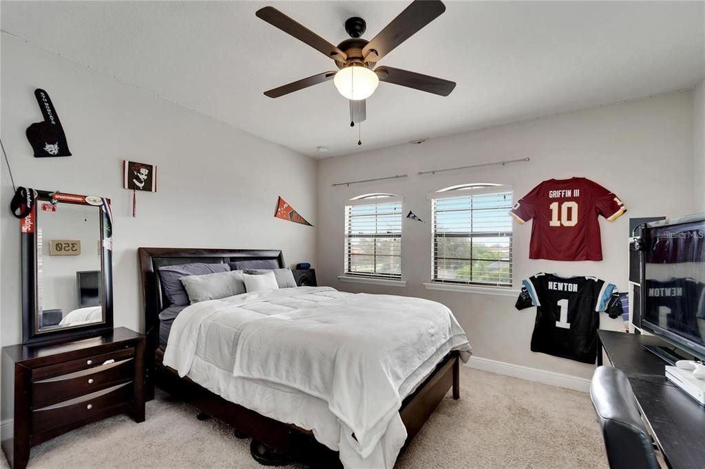 Active With Contract: $6,000 (4 beds, 2 baths, 2623 Square Feet)