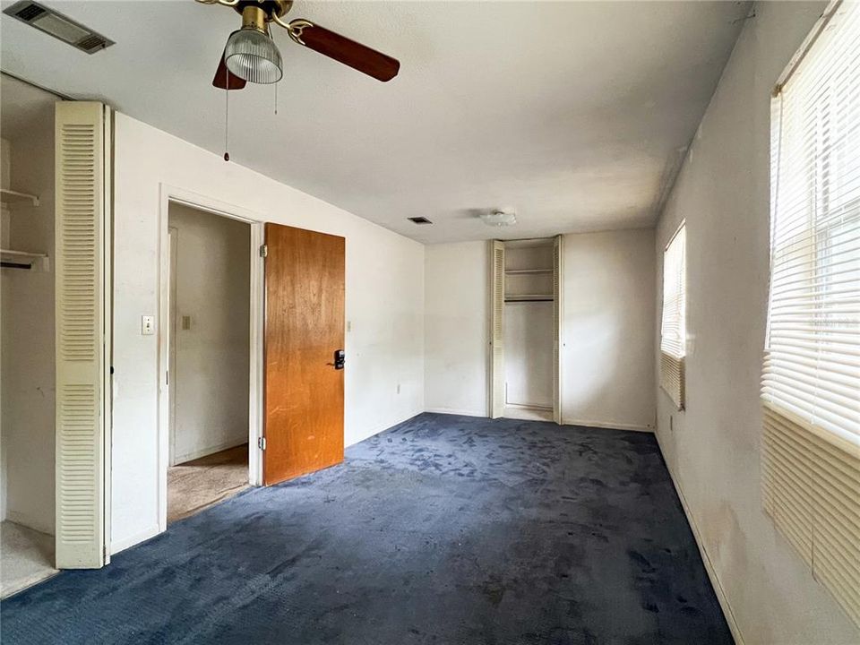 Recently Sold: $133,000 (2 beds, 2 baths, 975 Square Feet)