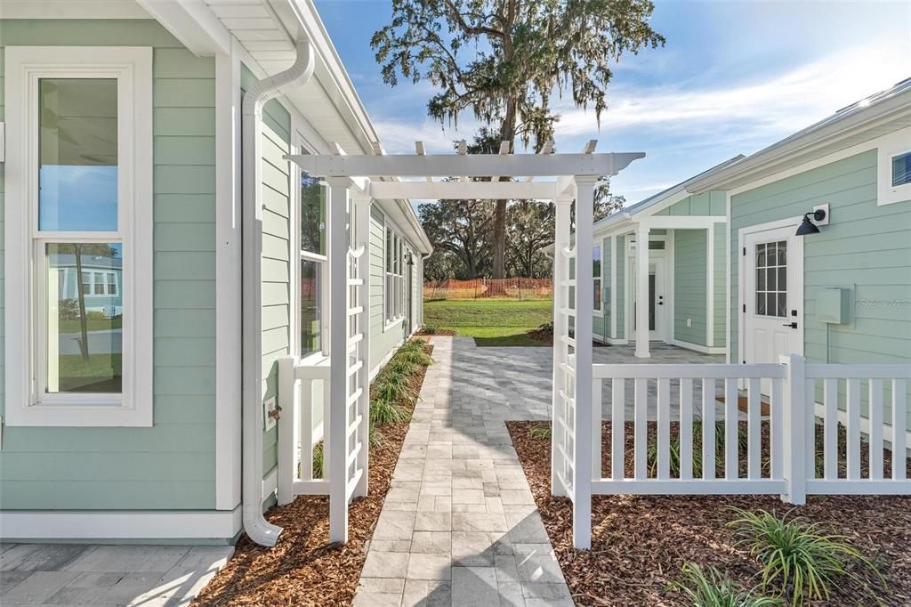 Entrance to Courtyard/Cottage and Garage