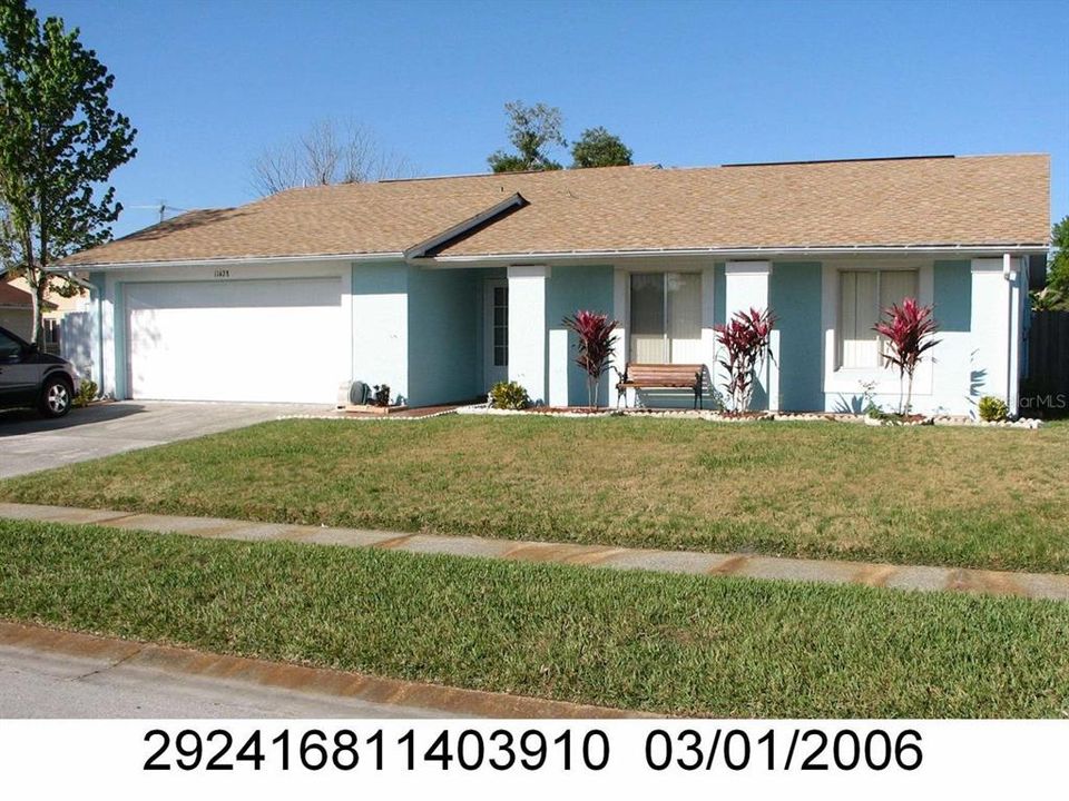 Vendido Recientemente: $227,000 (4 camas, 2 baños, 1462 Pies cuadrados)