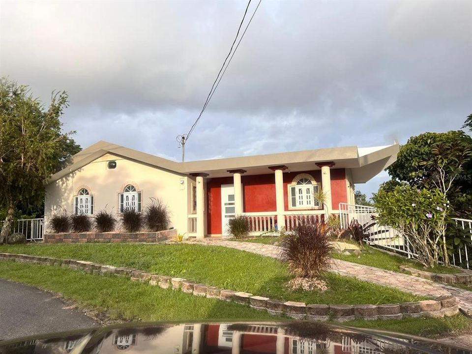 Vendido Recientemente: $175,000 (3 camas, 2 baños, 1357 Pies cuadrados)