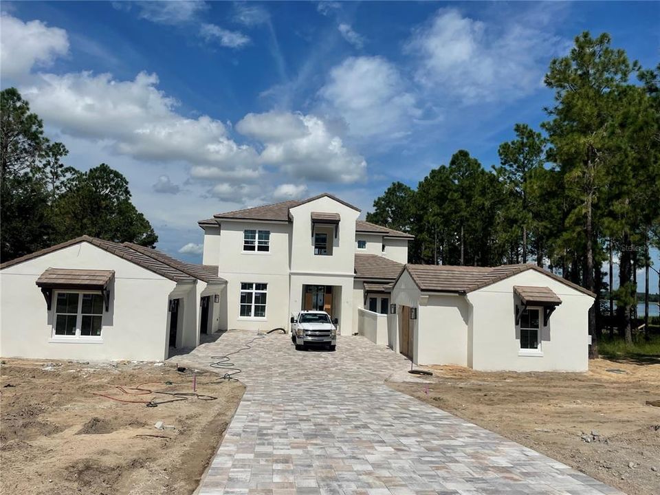 Recently Sold: $3,717,095 (4 beds, 5 baths, 5275 Square Feet)