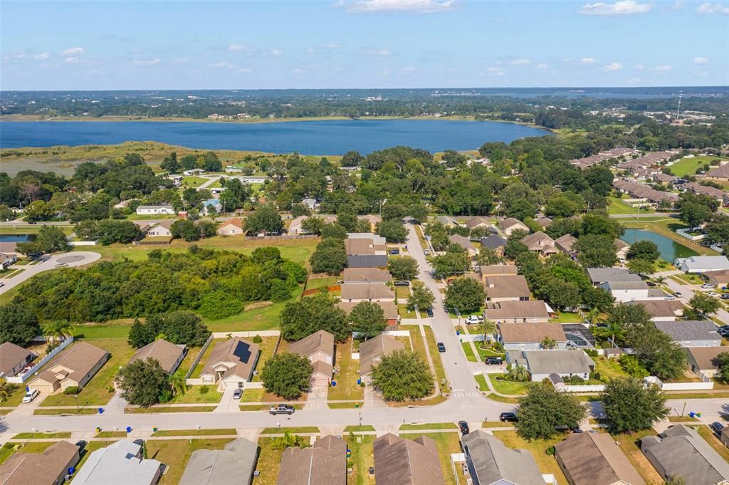 Active With Contract: $299,900 (3 beds, 2 baths, 1792 Square Feet)