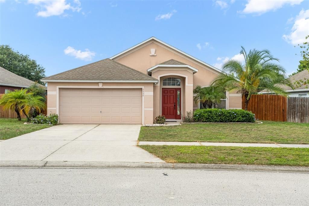 Active With Contract: $299,900 (3 beds, 2 baths, 1792 Square Feet)