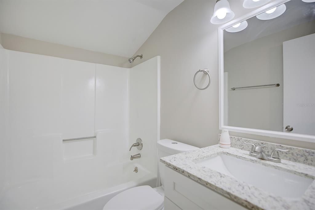 Active With Contract: $315,000 (2 beds, 2 baths, 1444 Square Feet)
