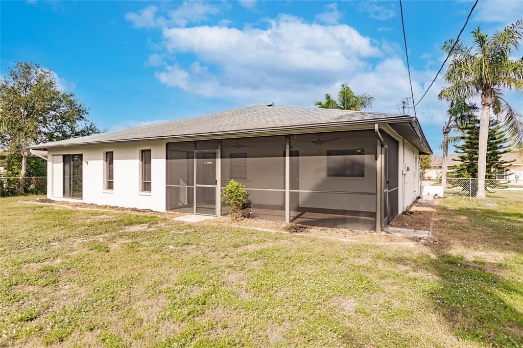 Recently Sold: $330,000 (3 beds, 2 baths, 1440 Square Feet)