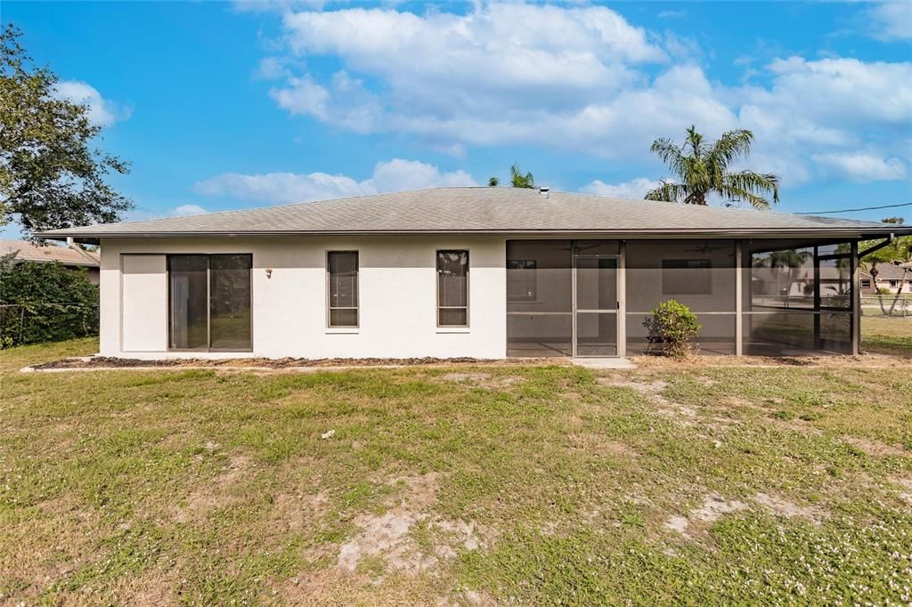 Recently Sold: $330,000 (3 beds, 2 baths, 1440 Square Feet)