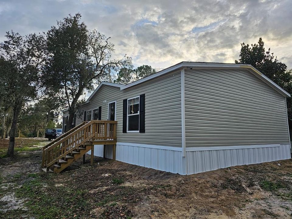 For Sale: $219,000 (3 beds, 2 baths, 1356 Square Feet)