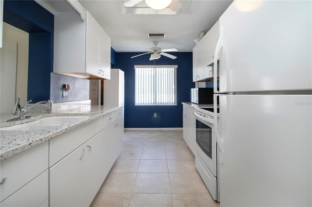 Recently Sold: $259,900 (2 beds, 1 baths, 1116 Square Feet)