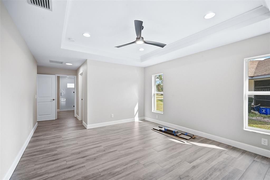 Active With Contract: $585,000 (3 beds, 2 baths, 2018 Square Feet)