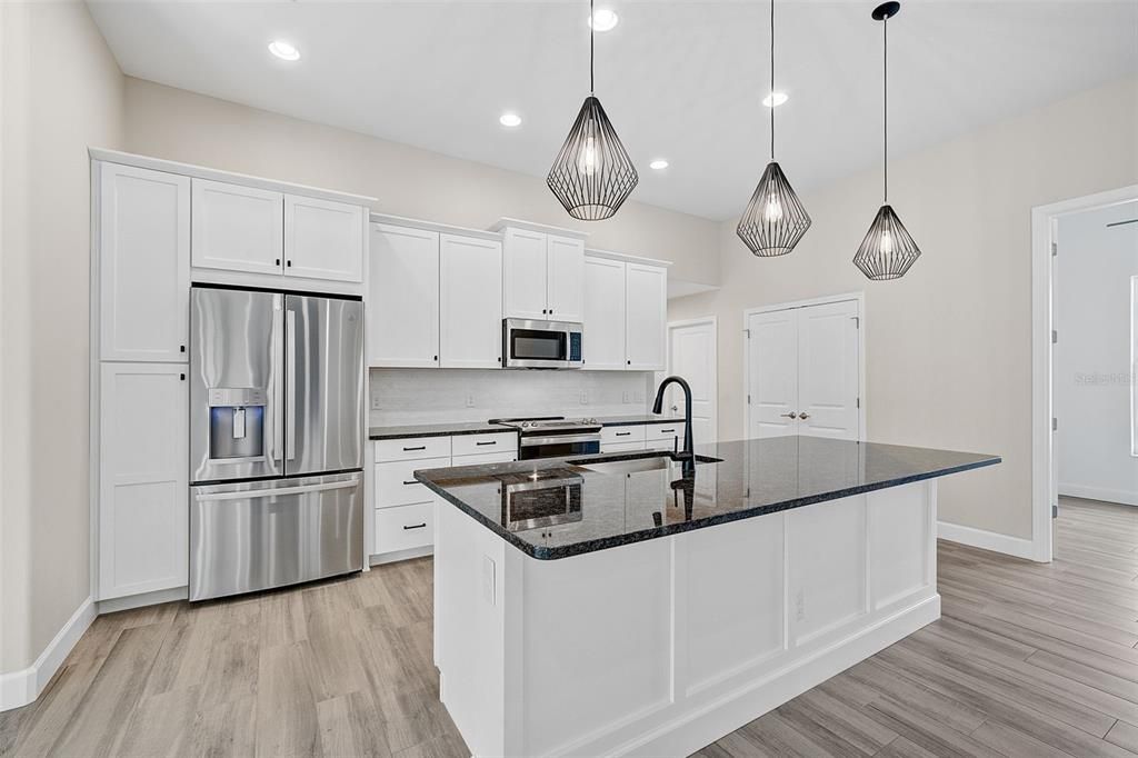 Active With Contract: $585,000 (3 beds, 2 baths, 2018 Square Feet)