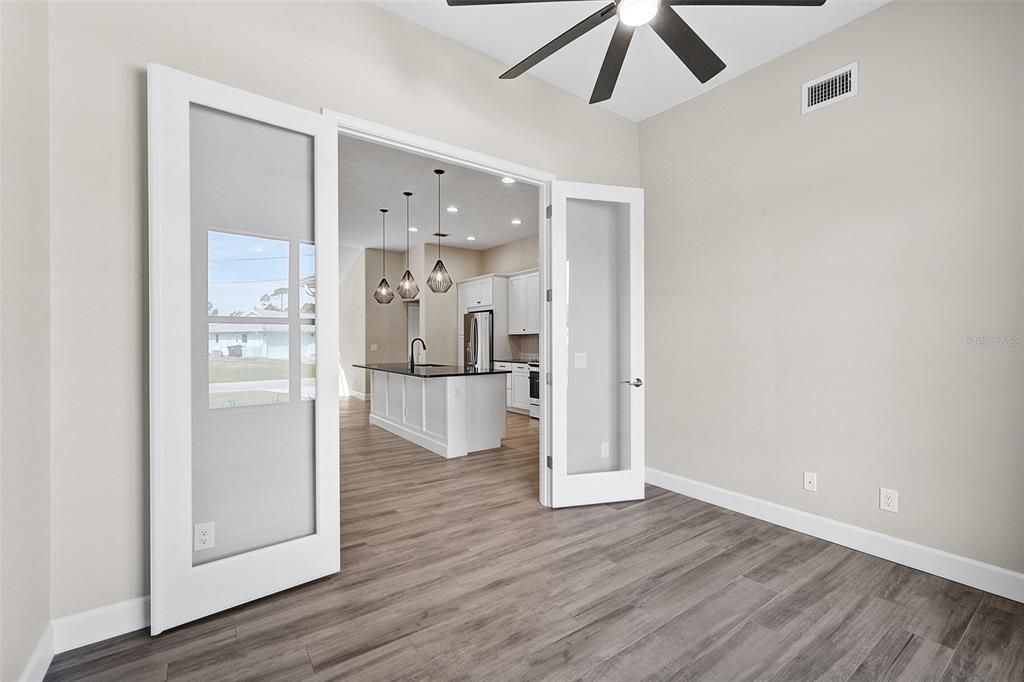 Active With Contract: $585,000 (3 beds, 2 baths, 2018 Square Feet)