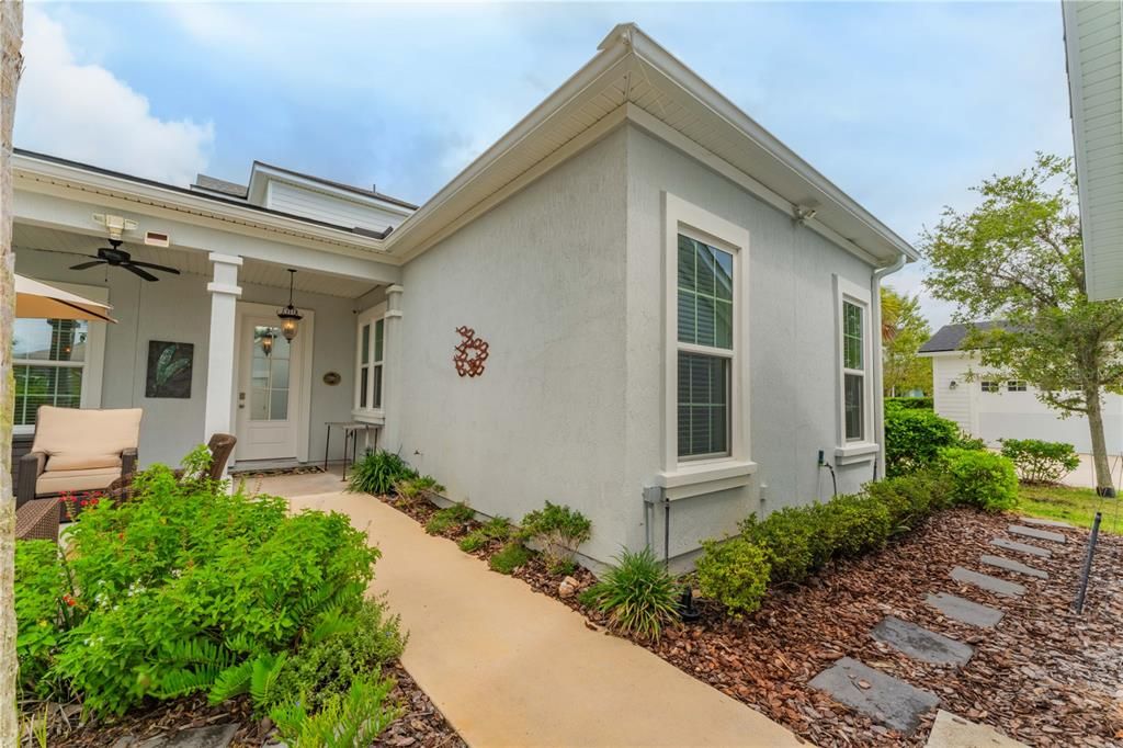 Recently Sold: $690,000 (4 beds, 3 baths, 2687 Square Feet)
