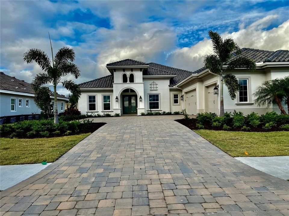 Recently Sold: $2,144,065 (4 beds, 4 baths, 5170 Square Feet)