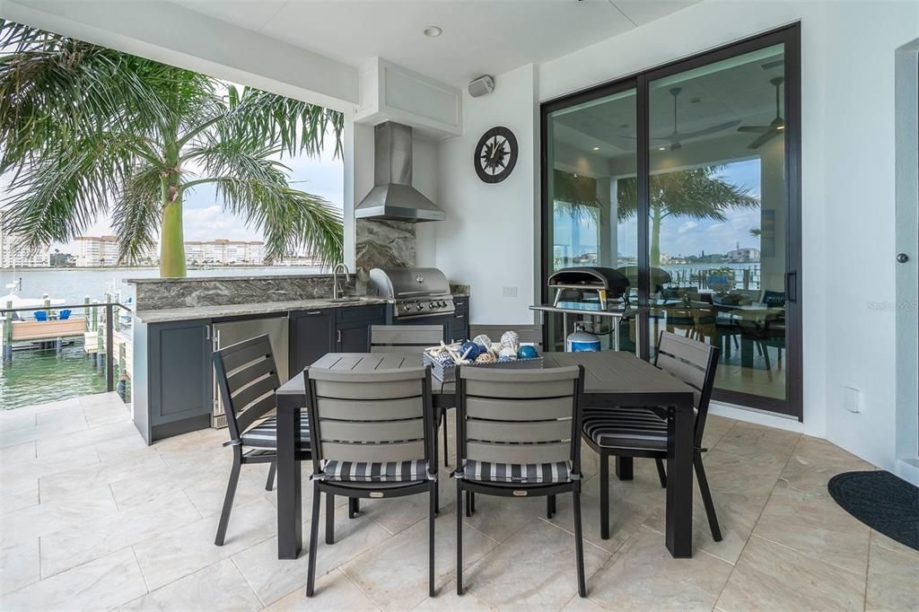 Recently Sold: $7,500,000 (4 beds, 5 baths, 5442 Square Feet)