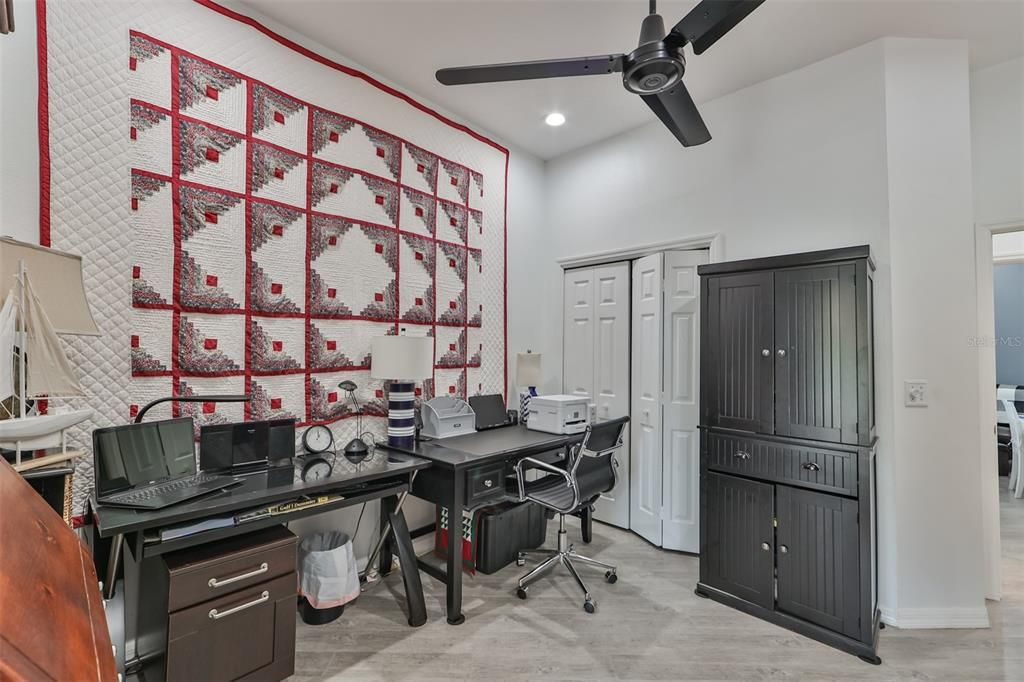 Active With Contract: $699,000 (3 beds, 3 baths, 2363 Square Feet)
