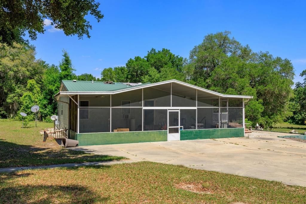 Active With Contract: $490,000 (3 beds, 2 baths, 1602 Square Feet)