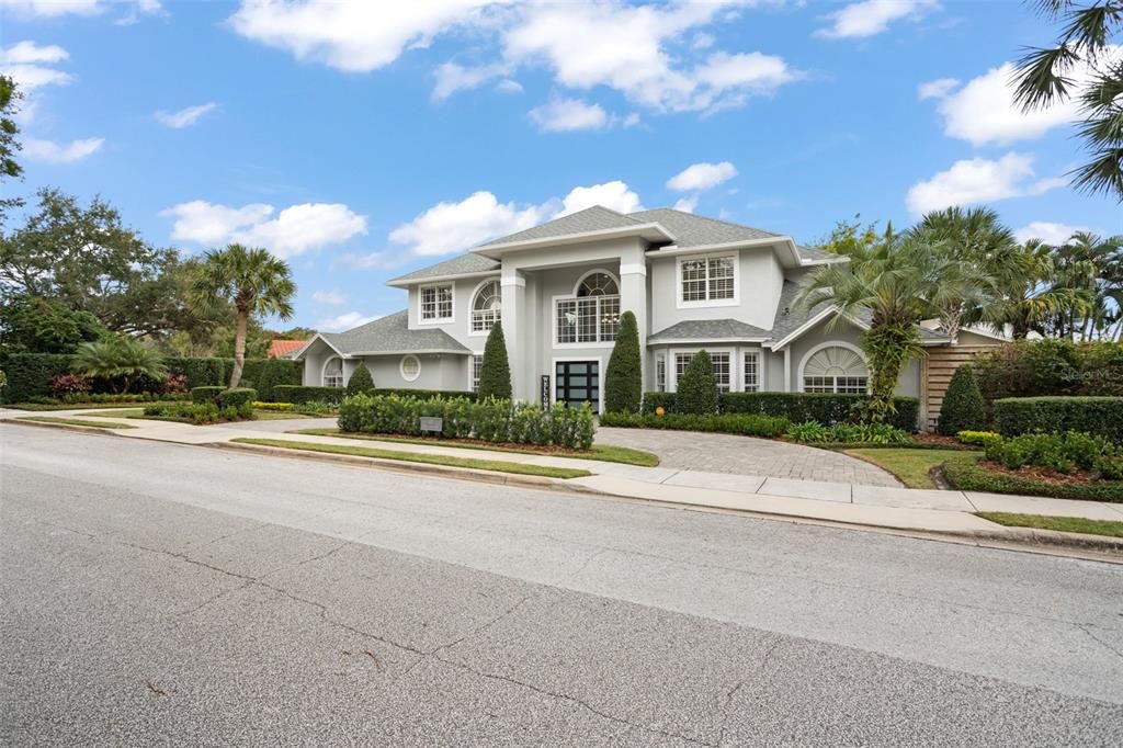 Active With Contract: $2,250,000 (5 beds, 4 baths, 4017 Square Feet)