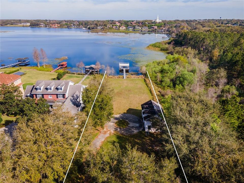Vendido Recientemente: $1,995,000 (1.41 acres)