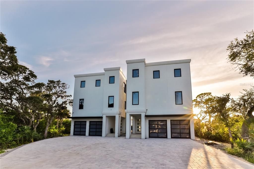 Active With Contract: $2,250,000 (4 beds, 4 baths, 3784 Square Feet)