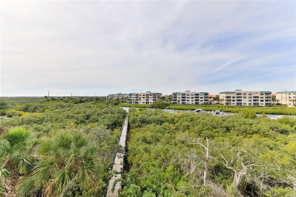 Active With Contract: $2,250,000 (4 beds, 4 baths, 3784 Square Feet)