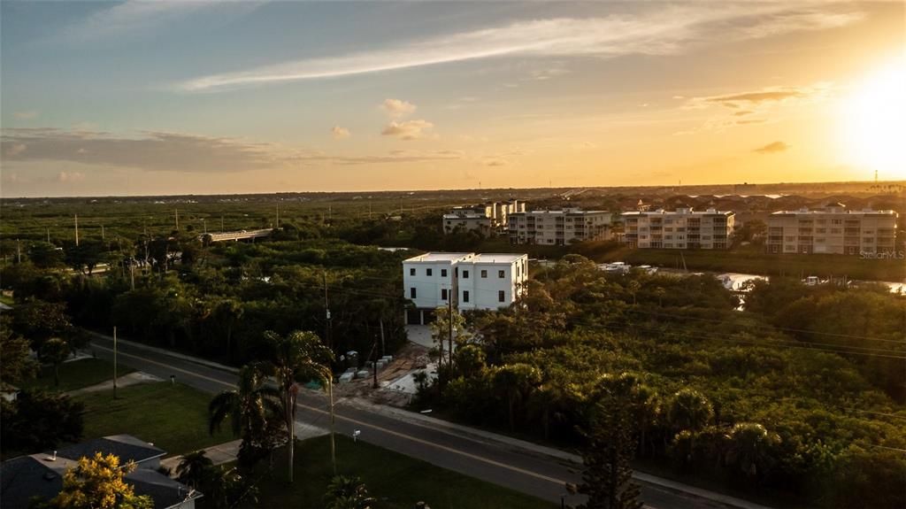 Active With Contract: $2,250,000 (4 beds, 4 baths, 3784 Square Feet)