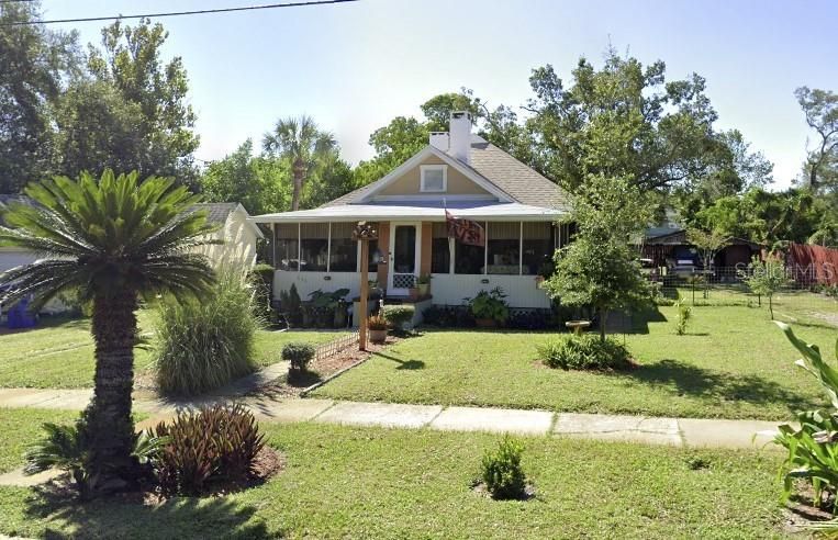 Recently Sold: $300,000 (3 beds, 2 baths, 1973 Square Feet)